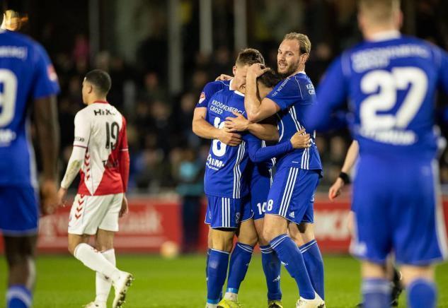 珀斯SC女足与费雷曼特尔市女足,西澳联赛中的激情碰撞与策略较量 珀斯SC女足与费雷曼特尔市女足,西澳联赛中的激情碰撞与策略较量