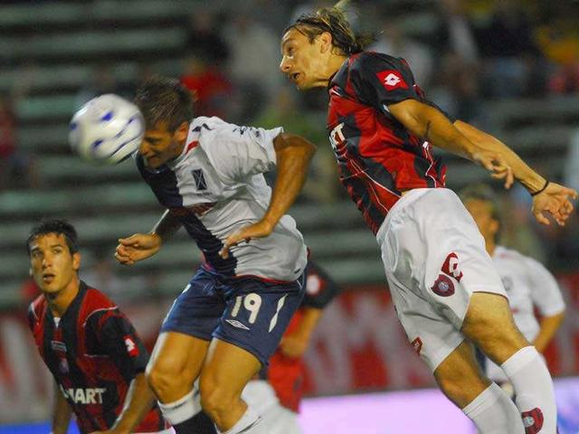 独立FBC vs 乌拉圭女足，南美足球的激情碰撞与性别平等的微光