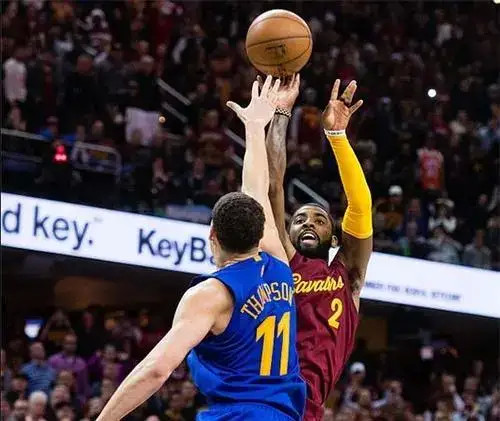 欧文最精彩的一场比赛,2001年NBA全明星赛的绝杀瞬间 欧文最精彩的一场比赛,2001年NBA全明星赛的绝杀瞬间